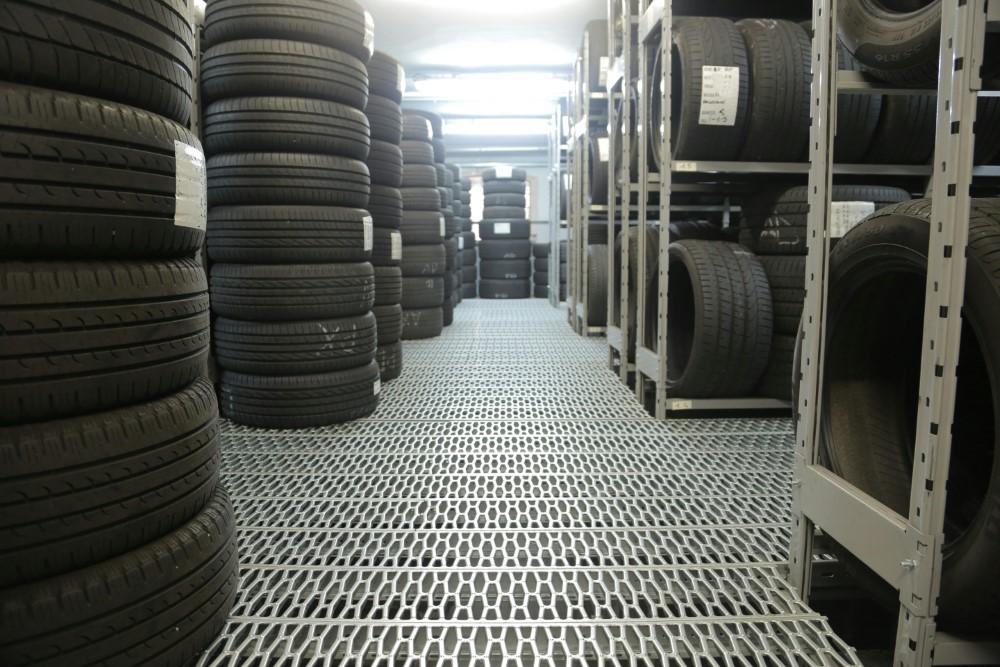 manufacture-rubber-plastic-products.jpg